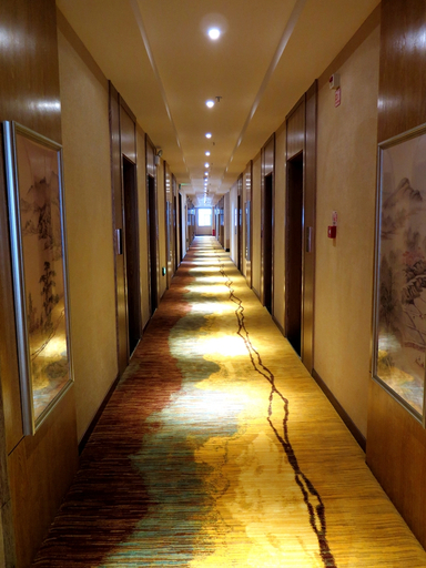 Others 4, Qian Shan Holiday Hotel, Qianxinan Buyei and Miao