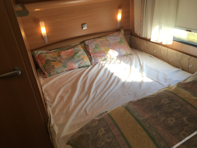 Bedroom 2, Heart Land Hills in Noto 37 Trailer House Sho, Nanao