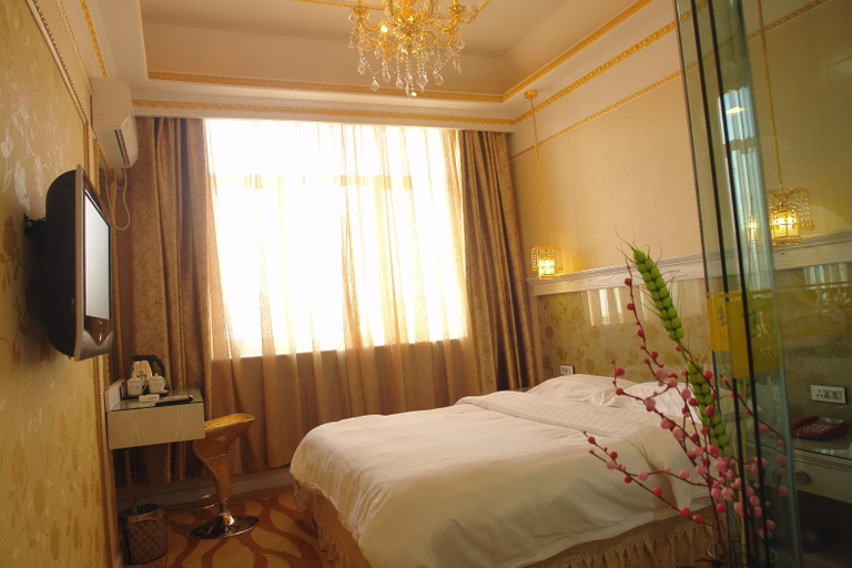 Bedroom, Mudanjiang Hotel, Mudanjiang