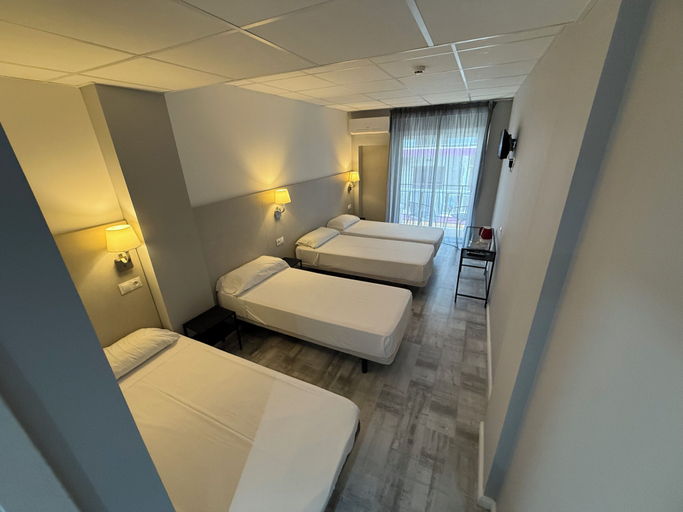 Bedroom 5, Hotel B and B Suites, Alicante