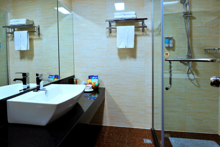 Bathroom, Century Holiday Hotel, Baise