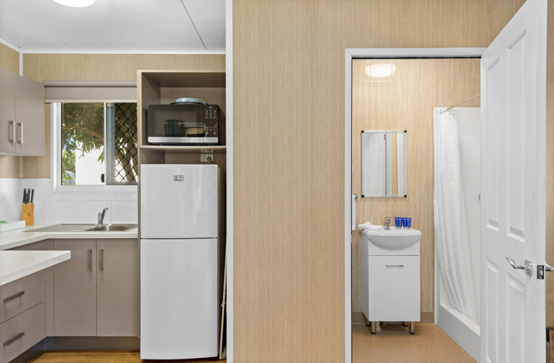 Bathroom 3, Discovery Parks - Ayr, Burdekin