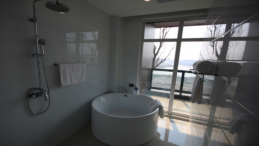 Bathroom 2, Xiqing Hotel, Tianjin
