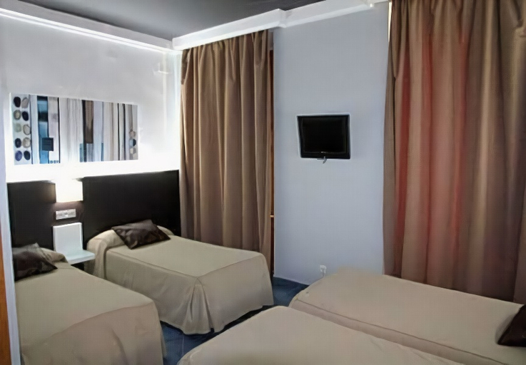 Bedroom 5, Hostal Plaza Ruiz, Ceuta