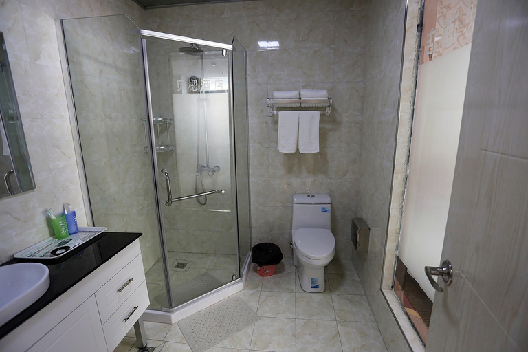 Bathroom 4, Starway Hotel Hangzhou Yipeng Shopping Center, Hangzhou
