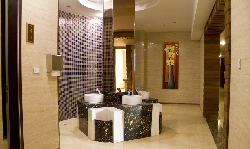 Bathroom, Grand Qihe Hotel, Dezhou