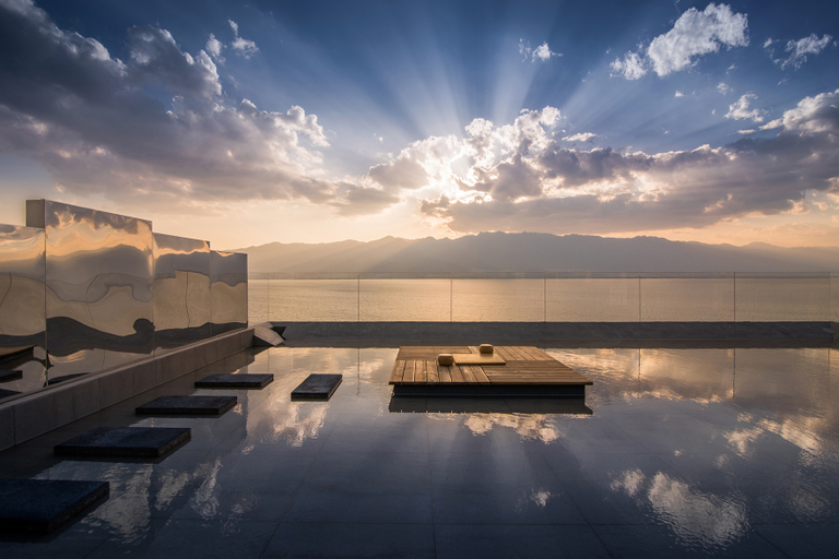Sport & Beauty 2, Dali Verdant Whisper·Stone Hill Seaview Inn, Dali Bai