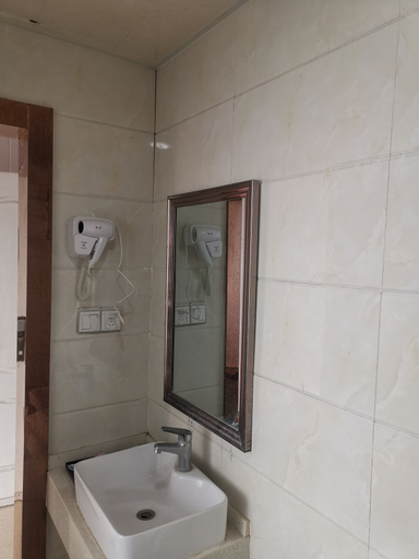 Bathroom 3, Zhongyi Business Hotel (Fuyang Linyi Mall), Fuyang