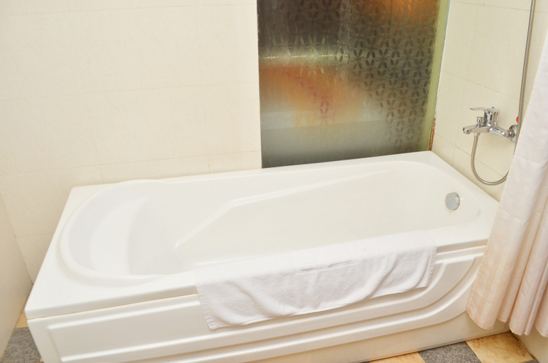 Bathroom 2, Triumph International Hotel (Chenjiang South Railway Station), Huizhou