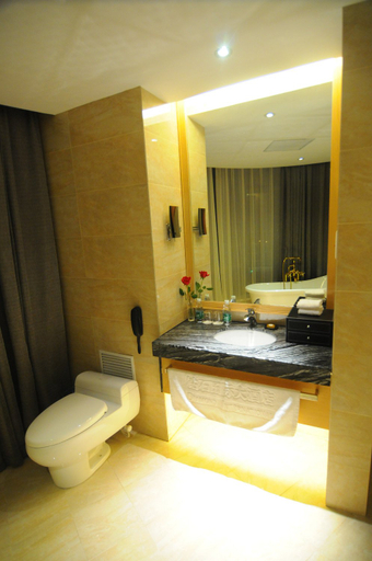 Bathroom 2, Diamond International Hotel, Qianjiang