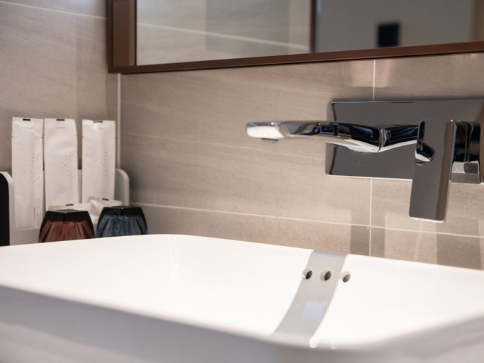 Bathroom 3, Lavande Hotel Anshan City Center, Anshan