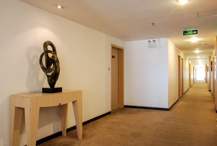 Others 4, Cai Yi Business Hotel, Dongguan