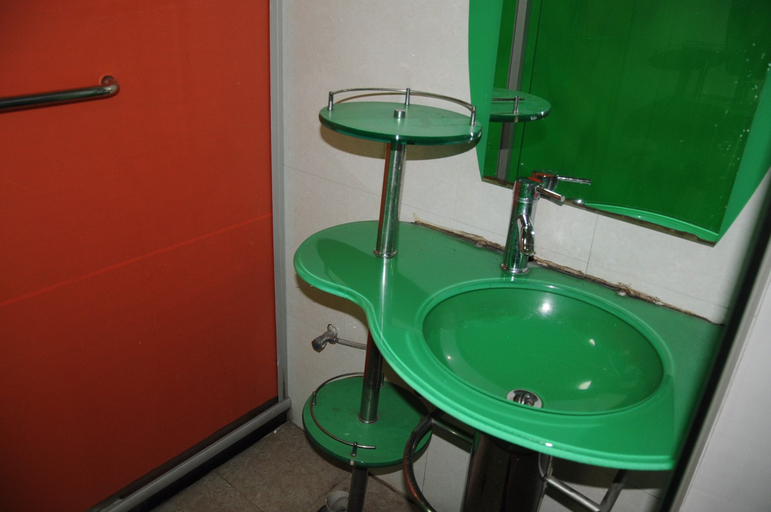 Bathroom 4, Hi Inn Hangzhou West Lake Qingchun Road, Hangzhou