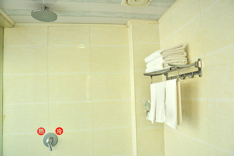 Bathroom 3, Linfen grey whale Intelligent Hotel (Pingyang Plaza store), Linfen