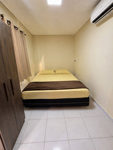 Room 3, HOTEL IDEAL 2, Inocência