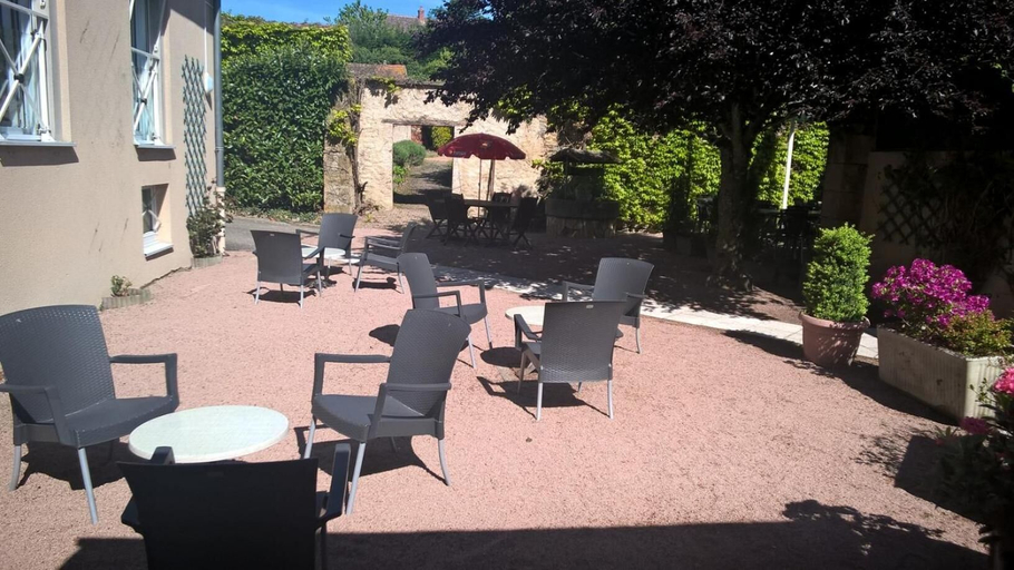 Food & Drinks 3, Hotel Du Commerce, Allier