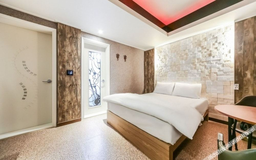 Bedroom 2, Gyeongsan Angel, Dong