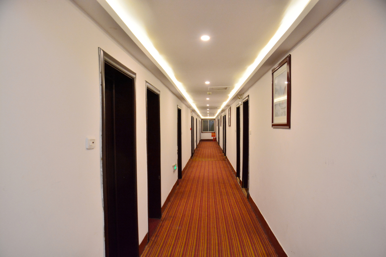 Others 3, Yuannong Houdao Inn, Shiyan