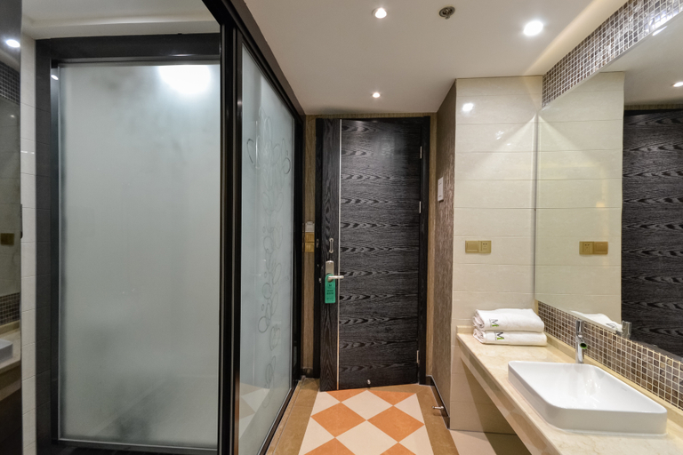 Bathroom 2, Tuke Zhongguo Hotel(Huzhou Binhe Road Times Square store), Huzhou