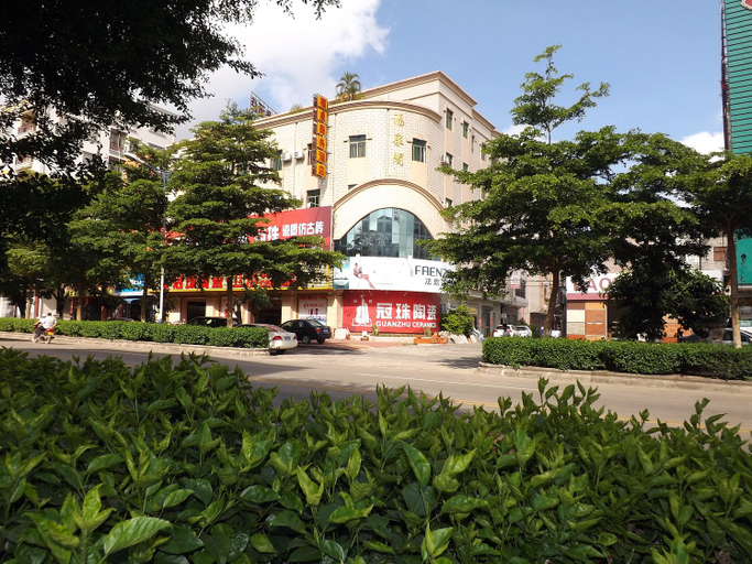 Exterior & Views 2, Fu Quan Hotel (Wuchuan Haibin Bus Terminal), Zhanjiang