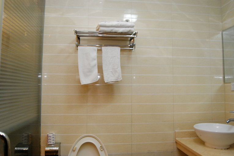 Bathroom 3, Jinhuijing Business Hotel, Guangzhou