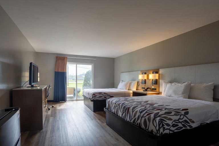 Bedroom 1, Colonial Brick Inn & Suites, Susquehanna