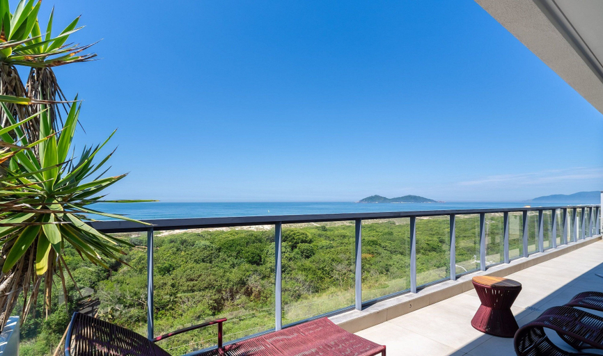 Property grounds 3, Exclusive Penthouse With Panoramic View Irb0402, Florianopolis