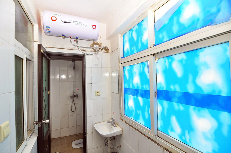 Bathroom, Peisheng Business Hotel, Kunming