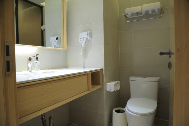 Bathroom 2, JI Hotel (Karamay Bairui Plaza), Karamay