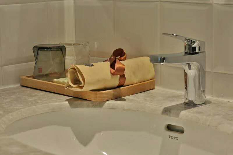 Bathroom 2, ·(), Shanghai