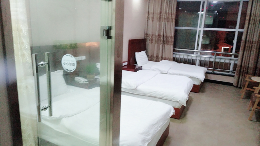 Bedroom 5, Dongsheng Hotel, Jiaxing