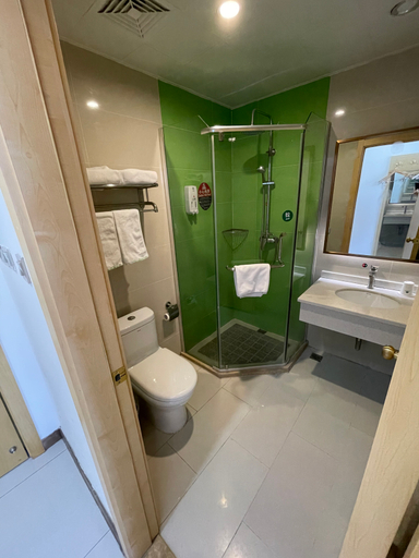 Bathroom, GreenTree Inn, Beijing