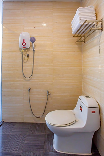 Bathroom 4, Beez Hotel Kuala Lumpur, Kuala Lumpur