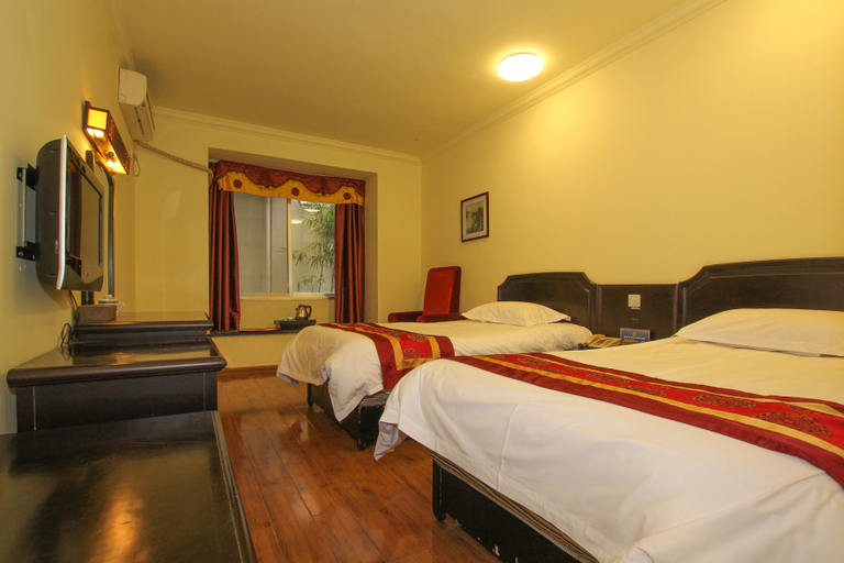 Bedroom, Xiangshan Business Hotel, Guilin