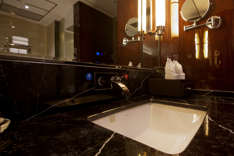 Bathroom 2, Junrui Huasheng International Hotel, Zhuzhou