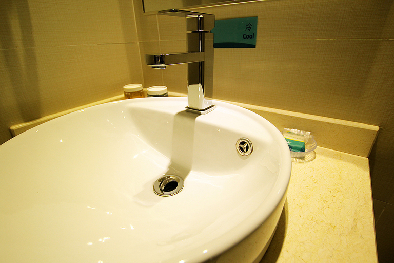 Bathroom 3, City Comfort Inn Guilin North Railway Station, Guilin