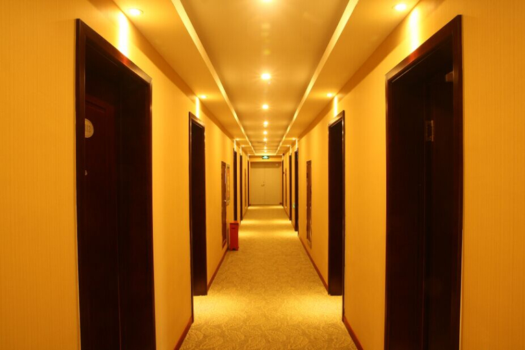 Others 2, Altay Runde Hotel, Altay