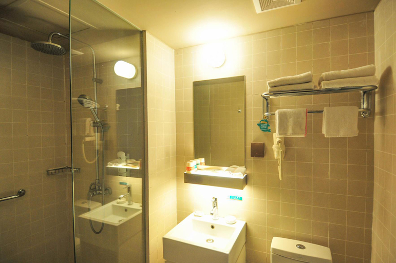 Bathroom 2, ジンジャン イン セレクトホテル(), Haikou