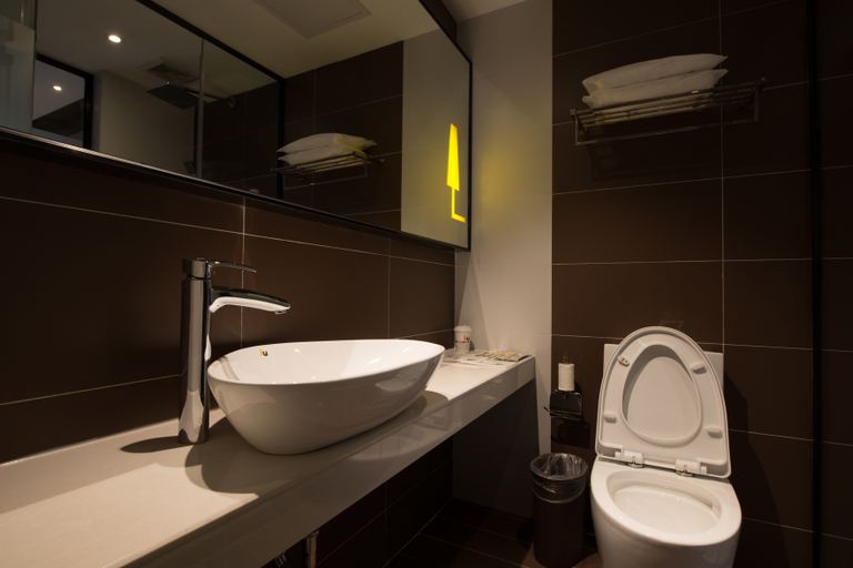 Bathroom 3, IUホテル(), Shanghai
