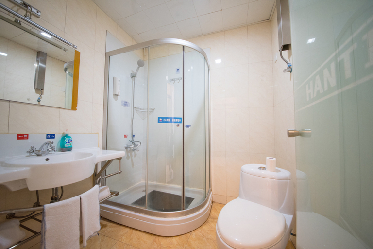 Bathroom 4, Hanting Premium Hotel Yancheng Xihuan Road, Yancheng