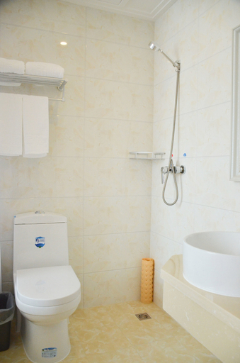 Bathroom 3, Huaxuan Hotel (Dalian Qixin Street Branch), Dalian