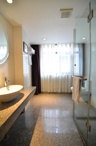 Bathroom 4, Jinyuwan Hotel, Dalian