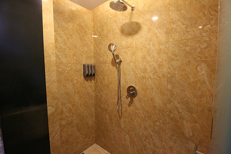 Bathroom 3, Kaijing Hotel ( Xiangyang Aviation Road Xiang Zhou No. 1 Middle School), Xiangfan