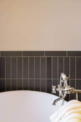 Bathroom 4, Hotel St. Moritz, Essex