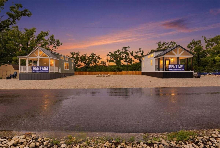 Exterior 5, Lookout Tiny Home Near Marina, Dock Access & Dining, Morgan