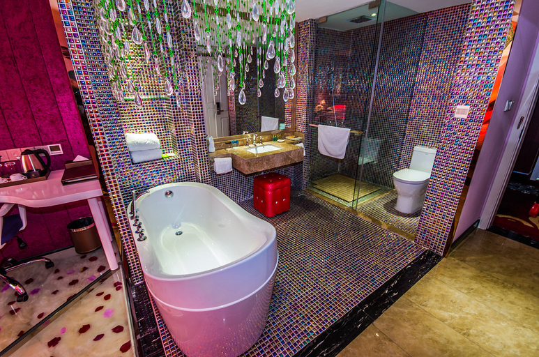 Bathroom 5, Bin Li Uptown Hotel, Yibin