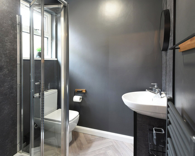 Bathroom 3, Ocho Homes by Eight Continents, Belfast