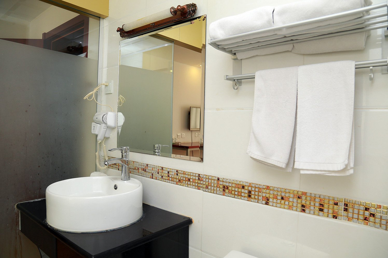 Bathroom 2, Jinbaihui  Hotel, Tianjin