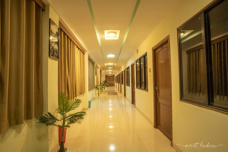 Others 4, Hotel Dollar, Kachchh