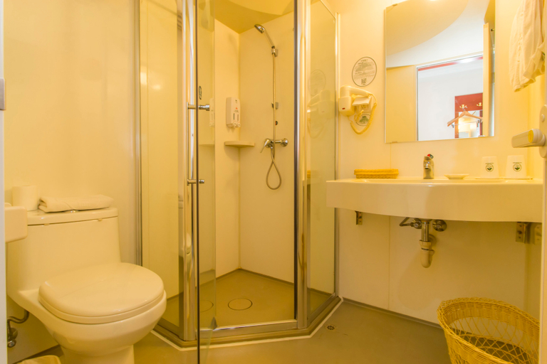 Bathroom 3, ホテル(), Beijing